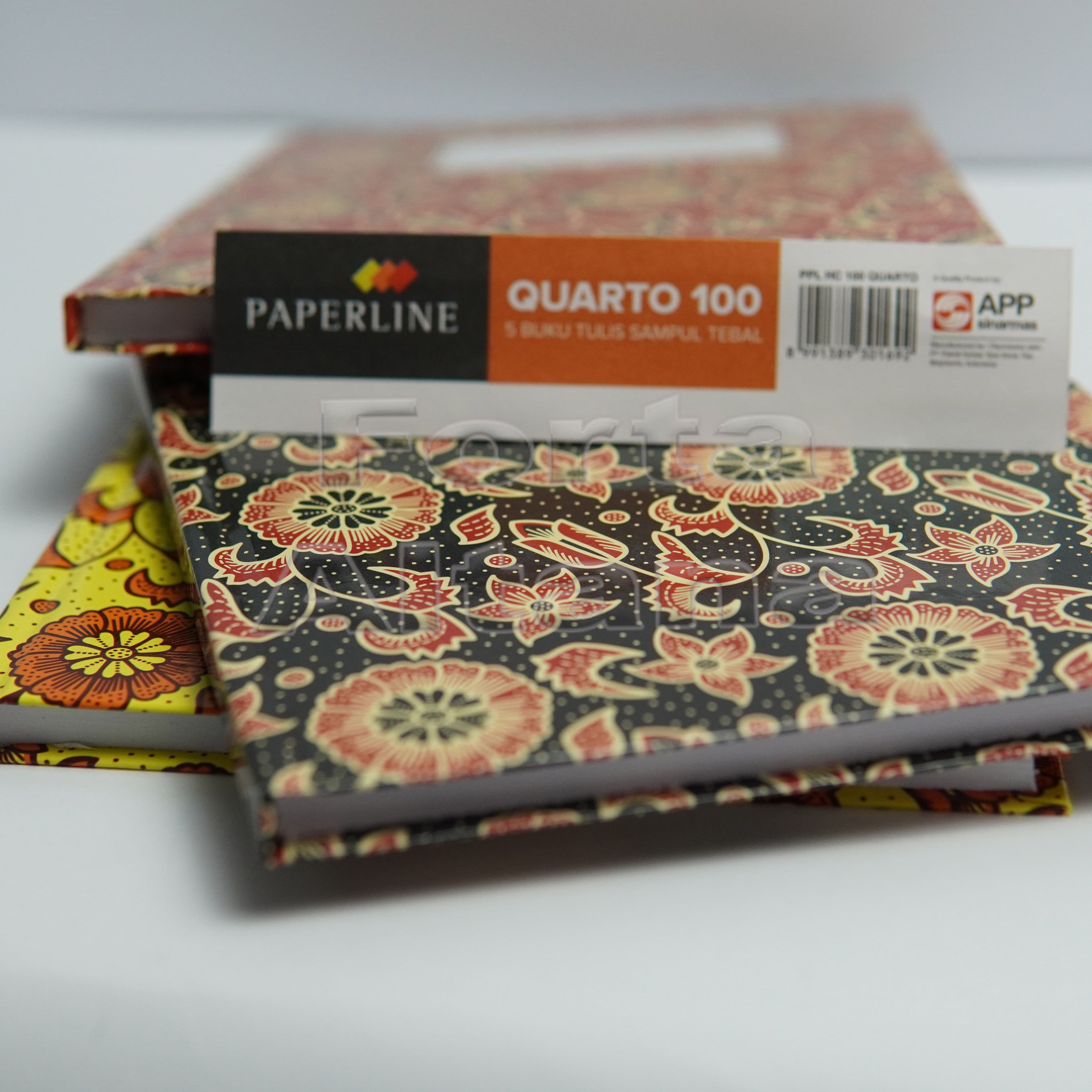 Buku Tulis  Hardcover Kwarto 100 L Paperline